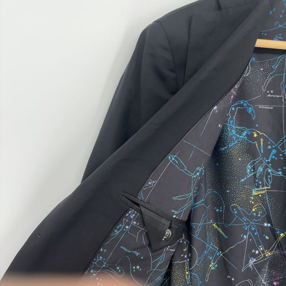 Robert Graham Reno Suit Jacket - Picture 4 of 5